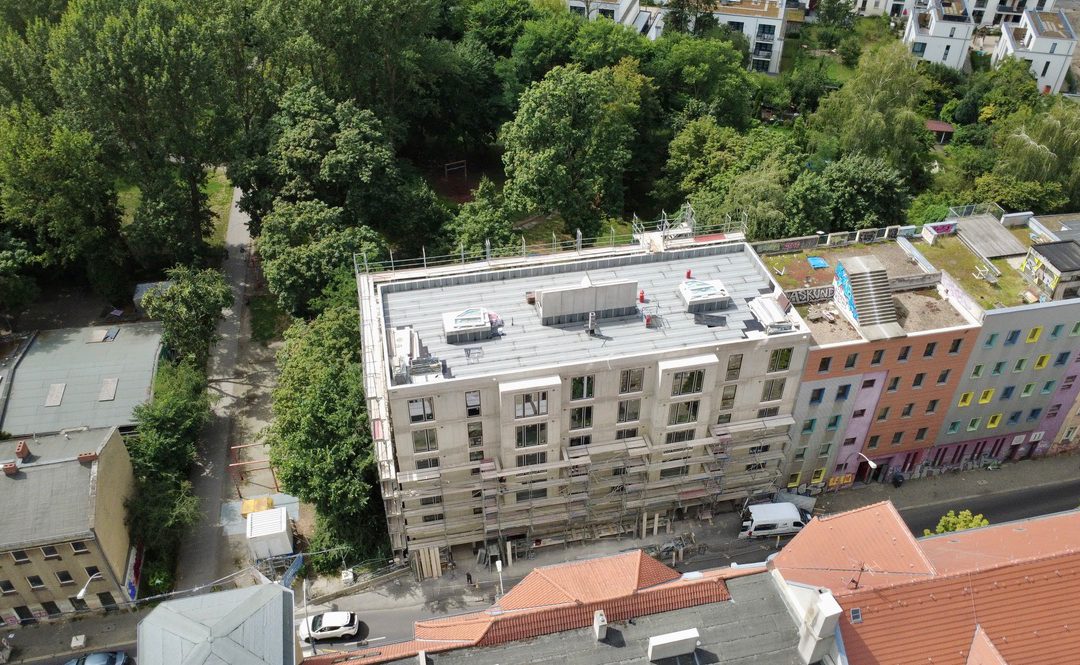 Window Inspection & Roof Sealing